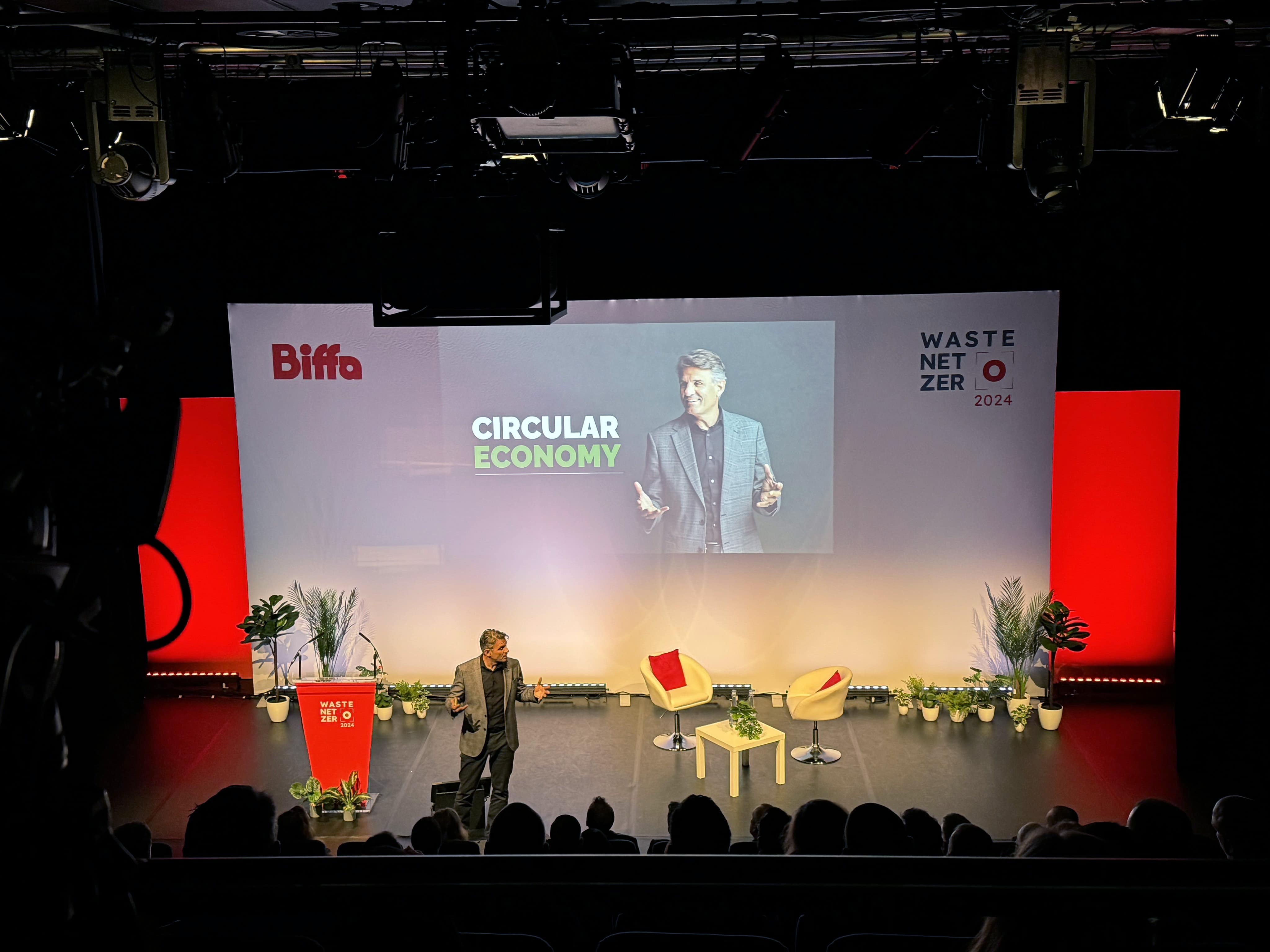 Former CEO of Pandora Jeremy Schwartz sharing his experience into the UK circular economy