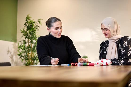 Community Hub helping member