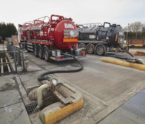 Biffa tanker sucking liquid waste