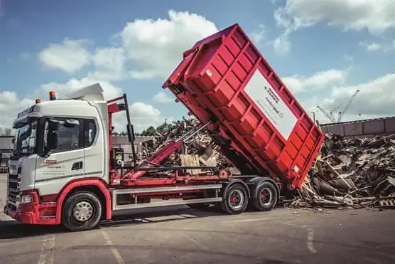 Timberpak vehicle emptying wood waste